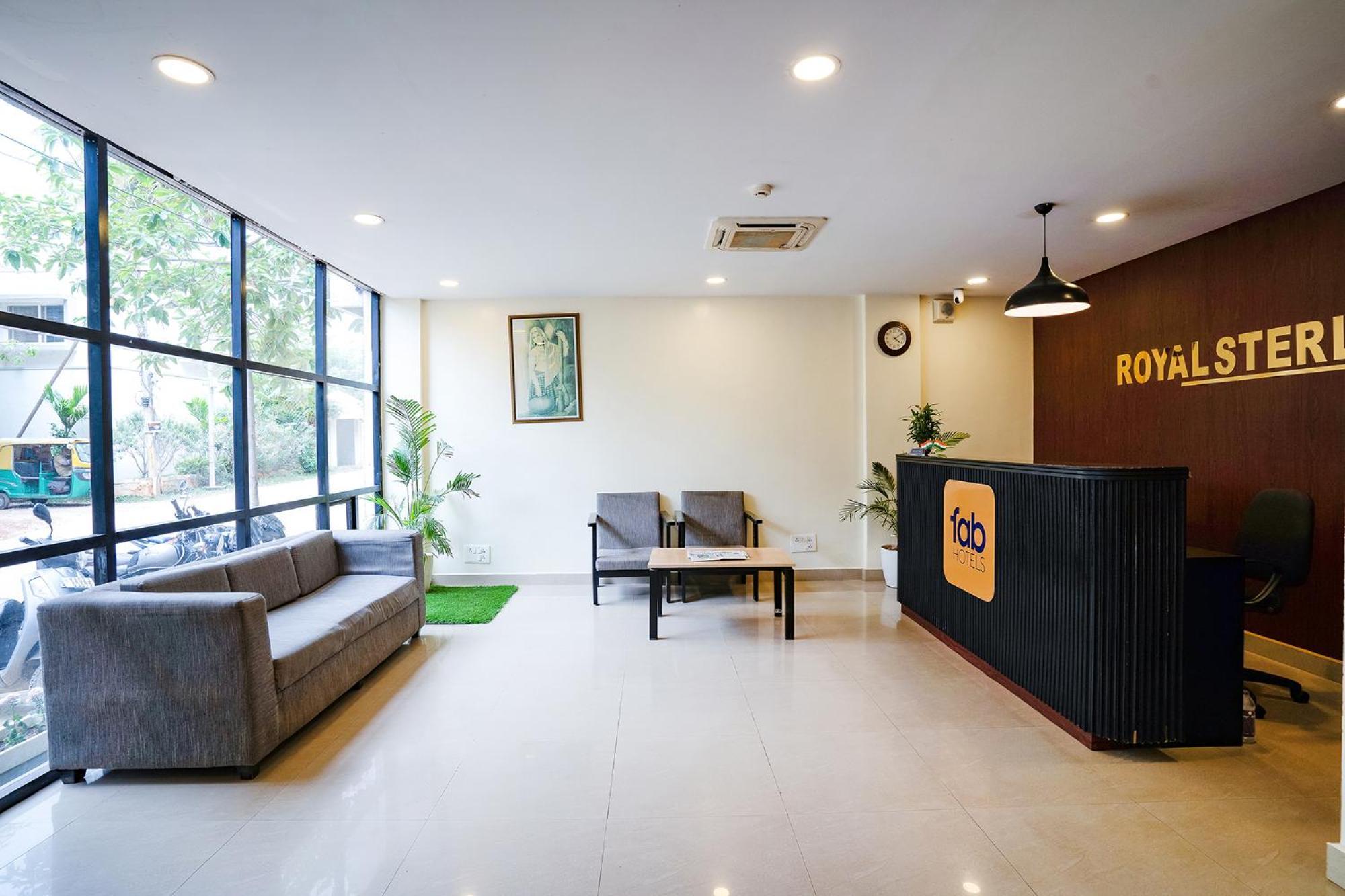 Fabhotel Royal Sterling- Manyata Tech Park Bangalore Exterior foto